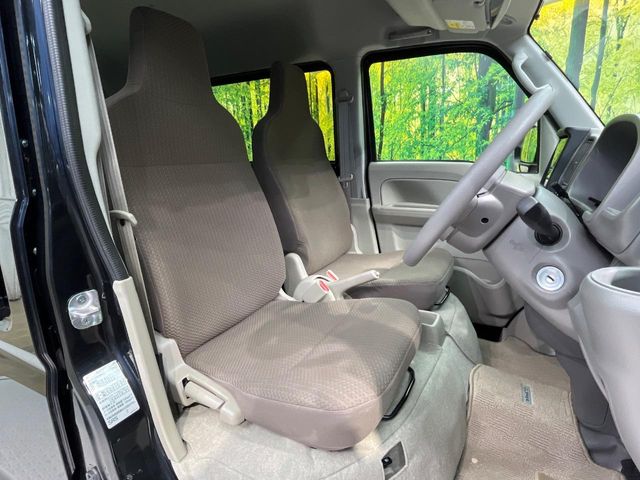 Nissan NV100 Clipper 8