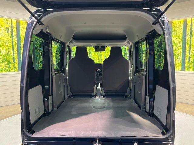 Nissan NV100 Clipper 10