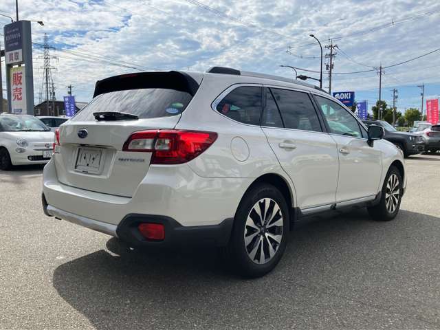 Subaru Legacy Outback 6