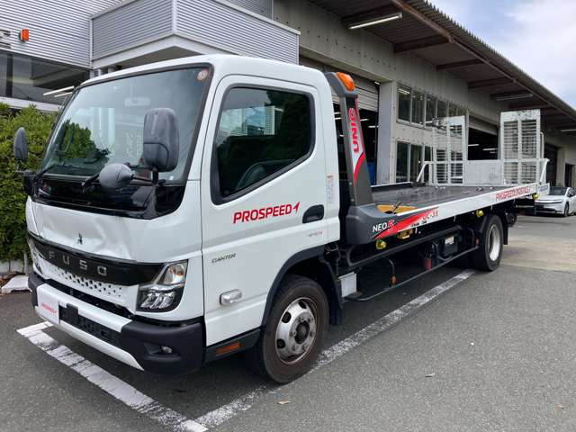 Mitsubishi Fuso Canter 2