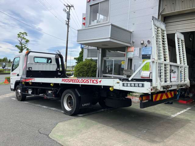 Mitsubishi Fuso Canter 4