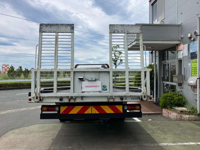 Mitsubishi Fuso Canter 5