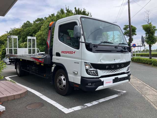 Mitsubishi Fuso Canter 7