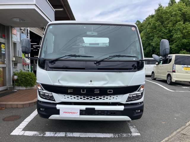 Mitsubishi Fuso Canter 8