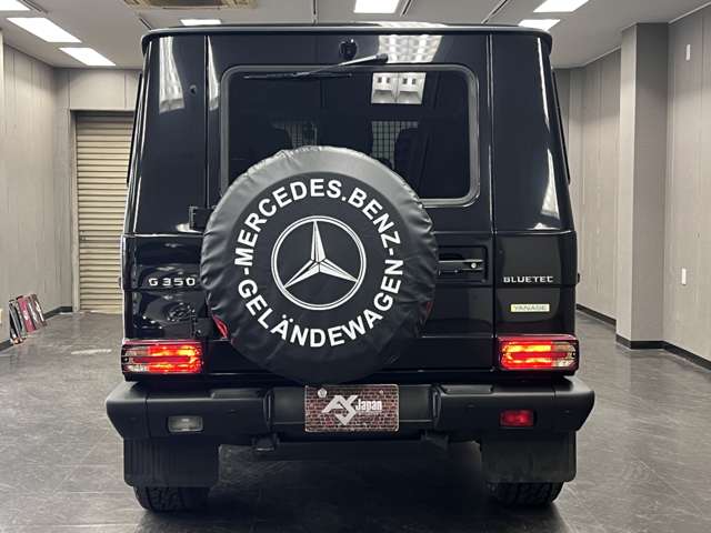 Mercedes-Benz G-Class 9