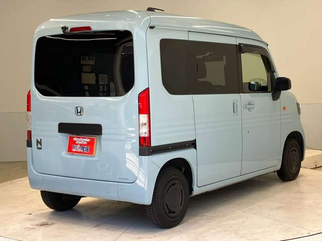 Honda N-VAN 8