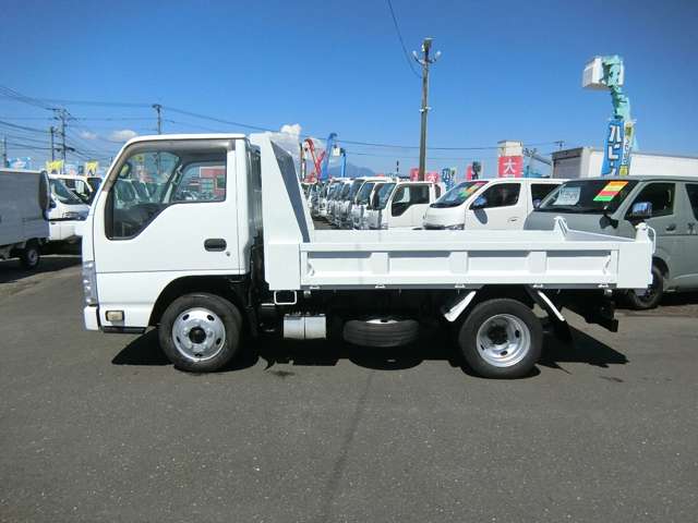 Isuzu Elf 3
