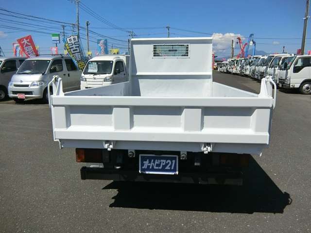 Isuzu Elf 5