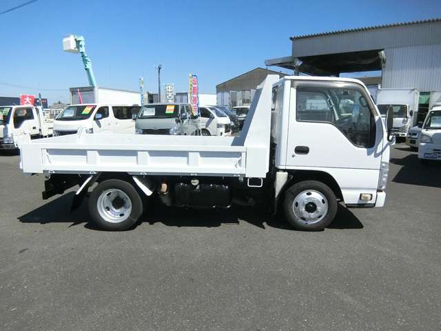 Isuzu Elf 8