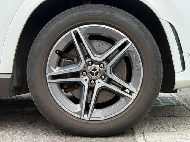 Mercedes-Benz GLE 9