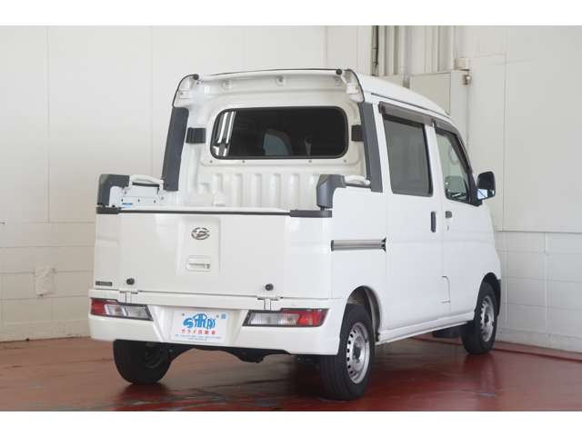 Daihatsu Hijet Deck Van 5
