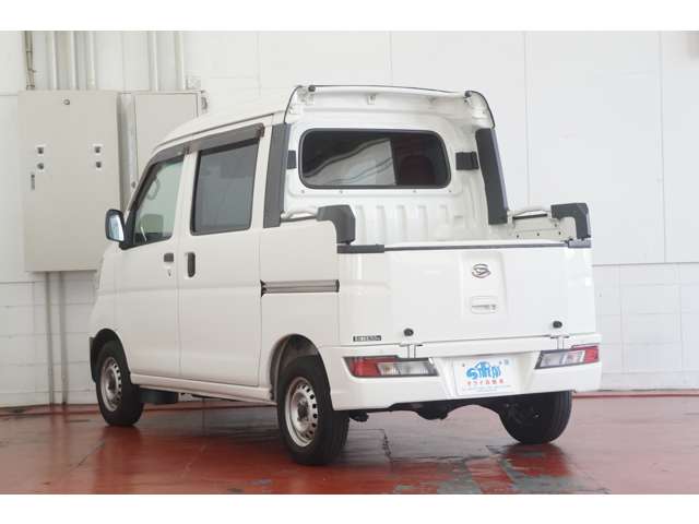 Daihatsu Hijet Deck Van 7