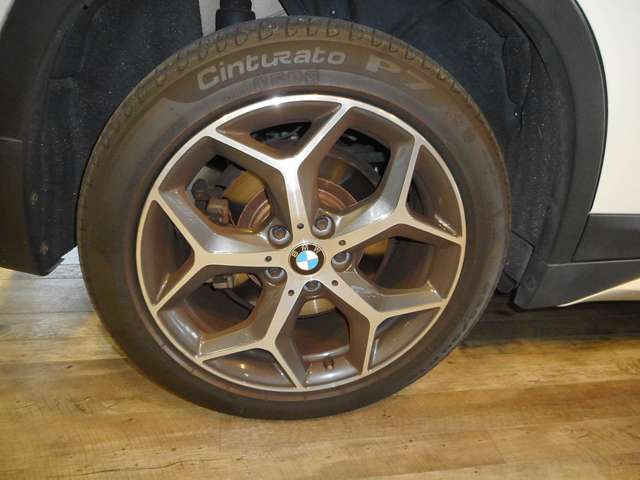 BMW X1 12
