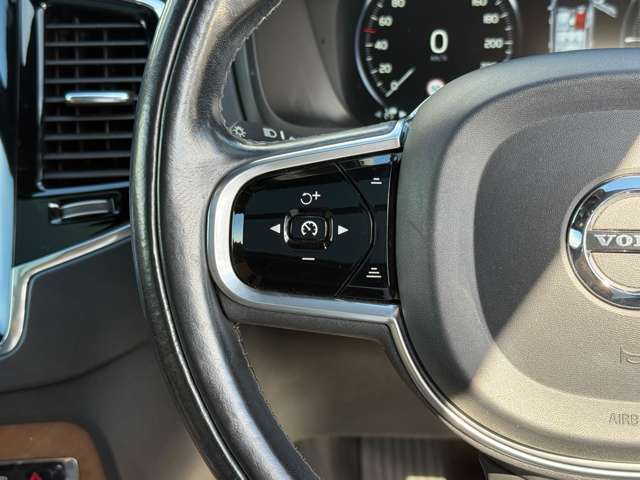 Volvo XC90 12