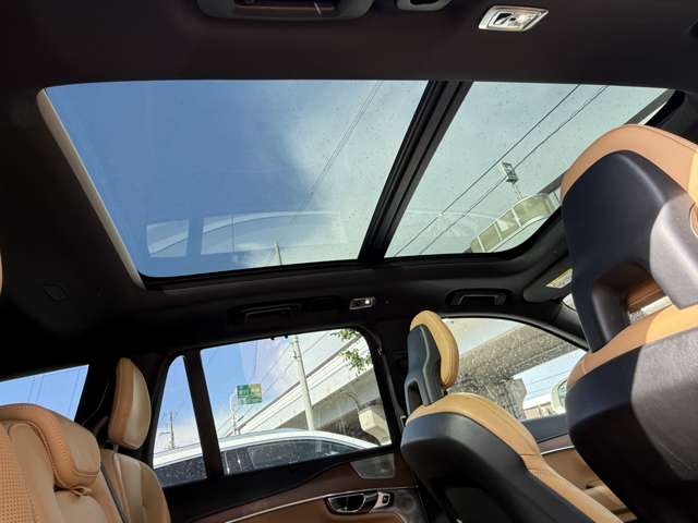 Volvo XC90 4