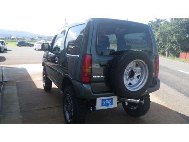 Suzuki Jimny 10