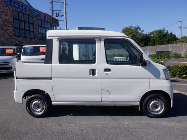 Daihatsu Hijet Deck Van 8