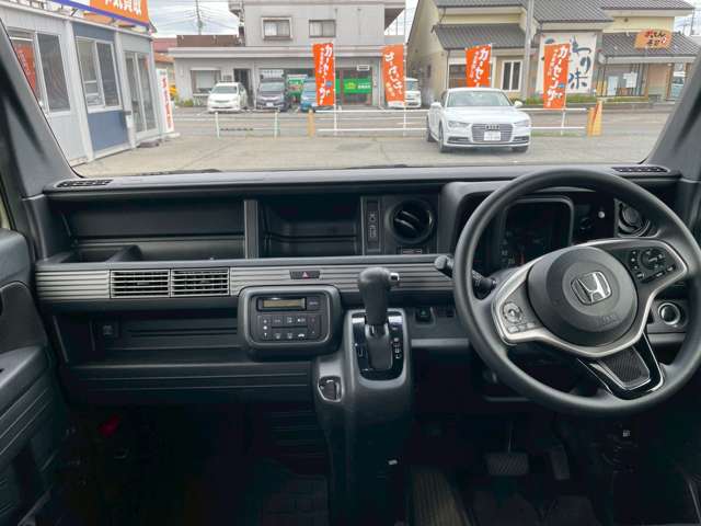 Honda N-VAN 10
