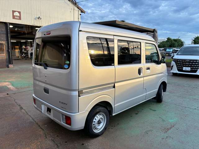 Suzuki Every 6