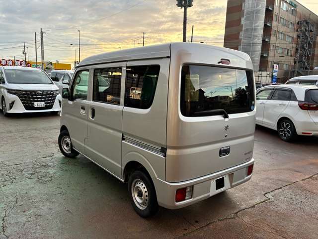 Suzuki Every 8