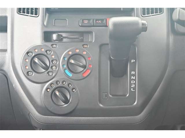 Toyota Town Ace Van 8