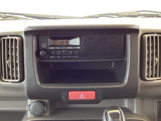 Nissan NV100 Clipper 12