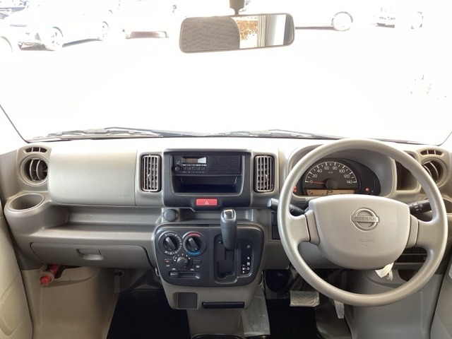 Nissan NV100 Clipper 2