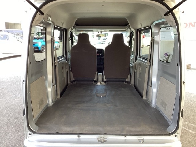 Nissan NV100 Clipper 8
