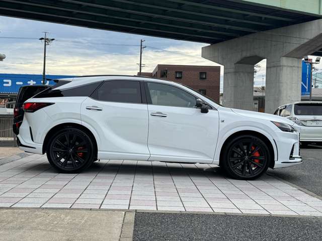 Lexus RX 7
