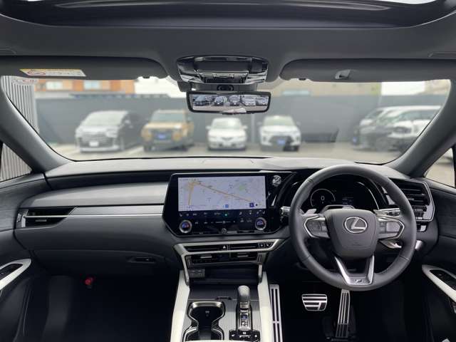 Lexus RX 9