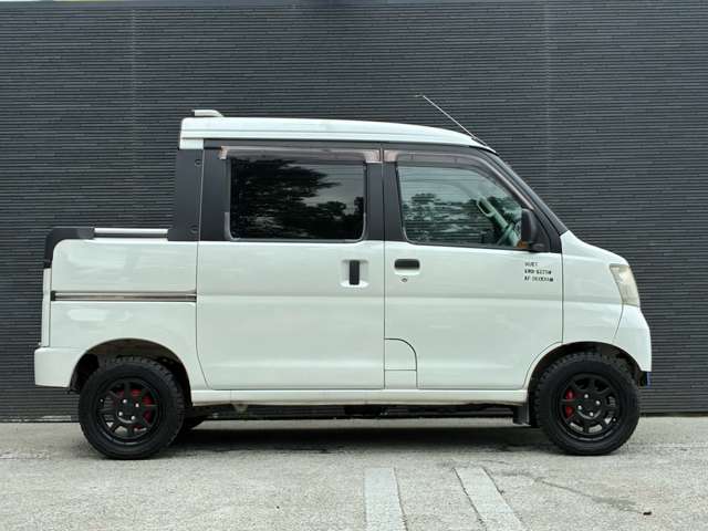 Daihatsu Hijet Deck Van 11