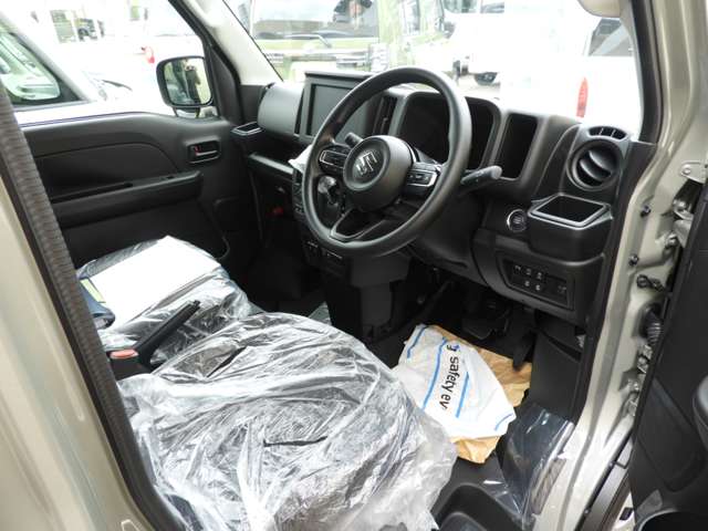 Suzuki Every 11