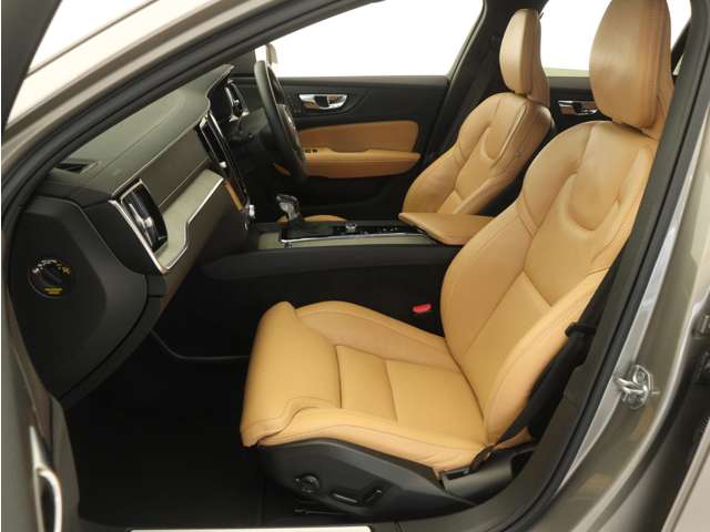 Volvo V60 Cross Country 12