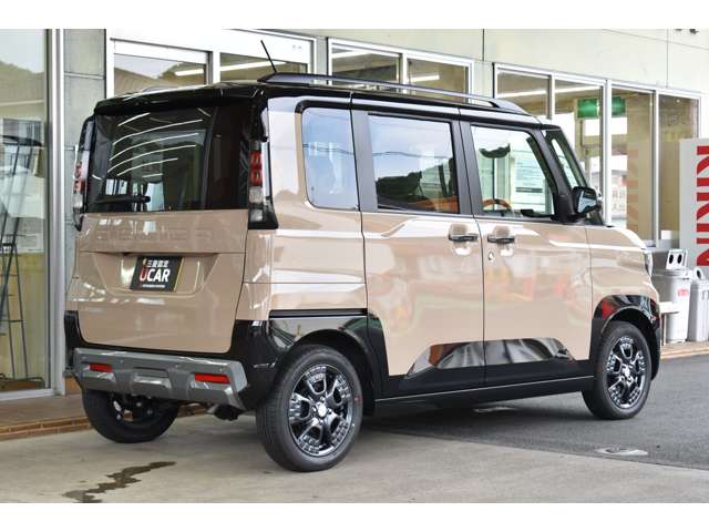 Mitsubishi Delica Mini 2