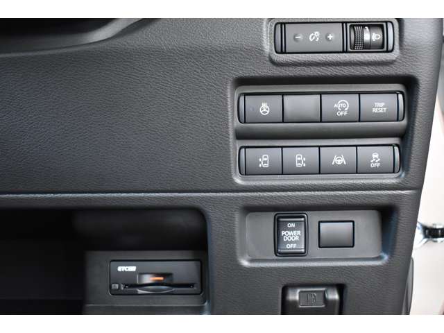 Mitsubishi Delica Mini 10