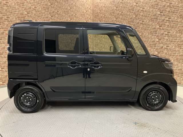 Suzuki Spacia Base 9
