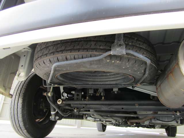 Mazda Familia Van 6