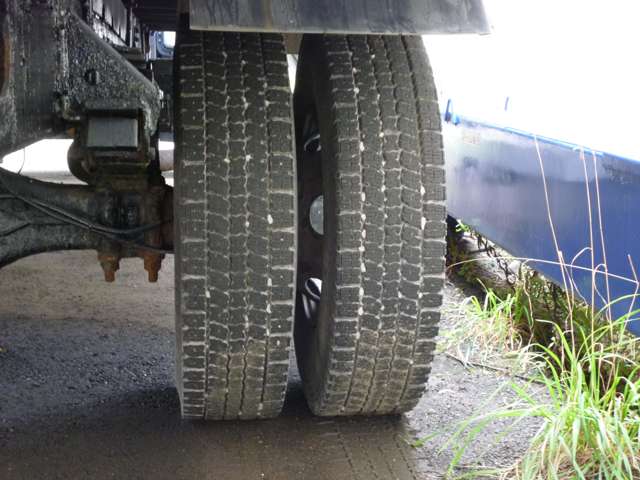 Isuzu Forward 8