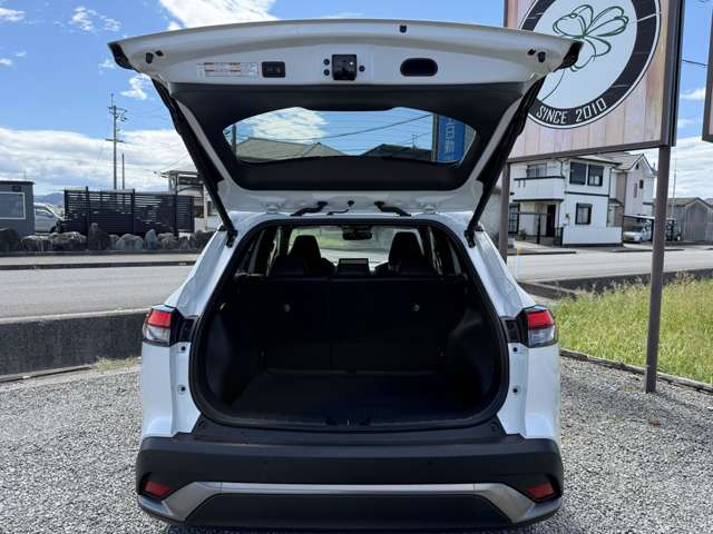 Toyota Corolla Cross 8