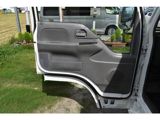 Isuzu Elf 11