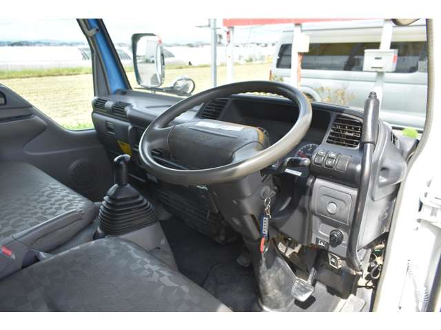 Isuzu Elf 5