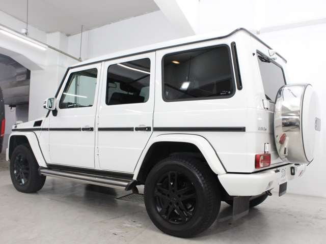 Mercedes-Benz G-Class 9