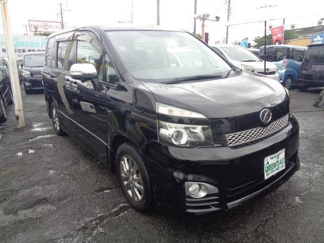 Toyota Voxy 5