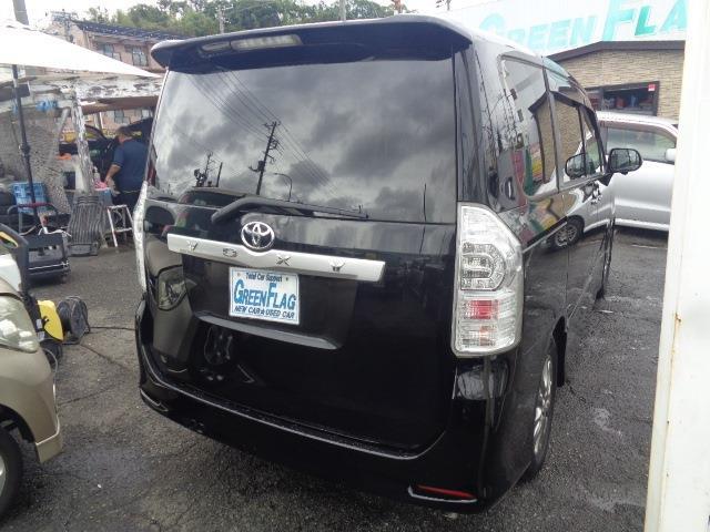 Toyota Voxy 7