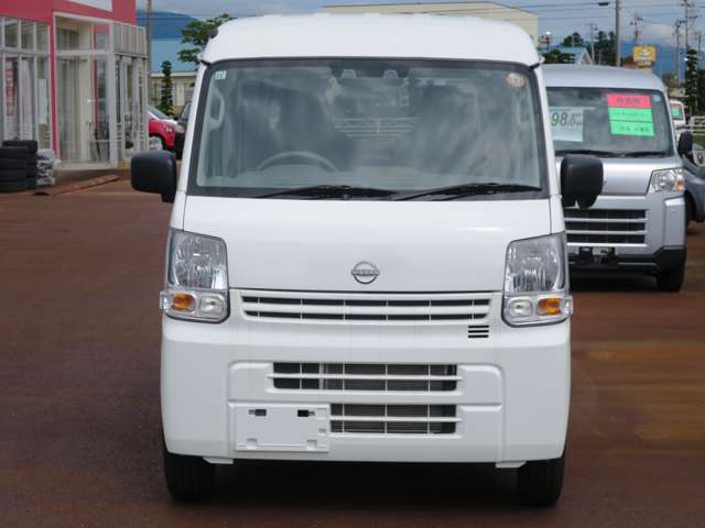 Nissan NV100 Clipper 2