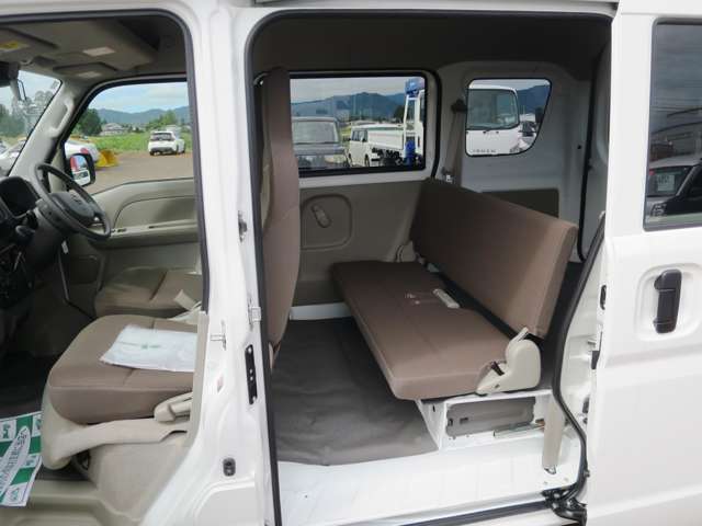 Nissan NV100 Clipper 7