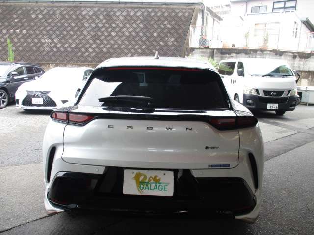 Toyota Crown Sport 6