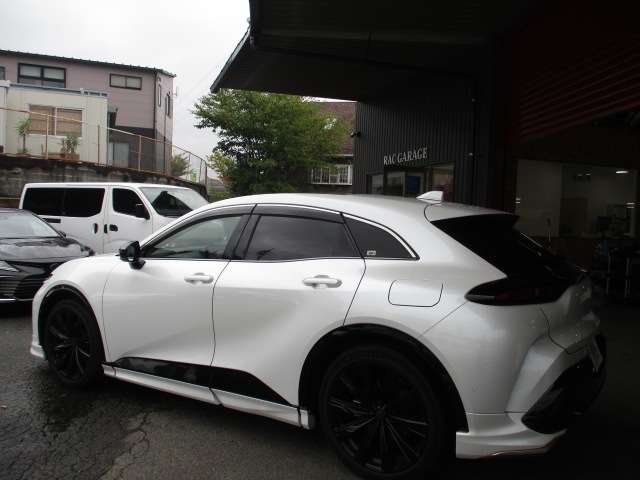 Toyota Crown Sport 8