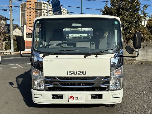 Isuzu Elf 2