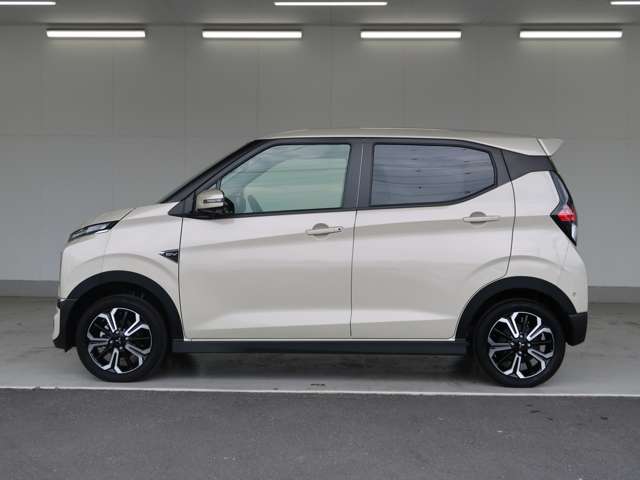 Mitsubishi eK X EV 4